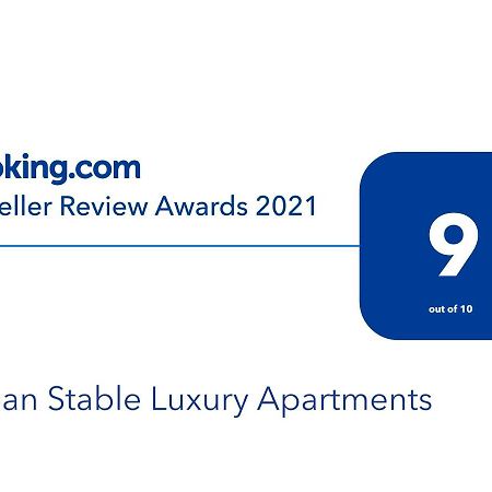 Urban Stable Luxury Apartments Budapeste Exterior foto
