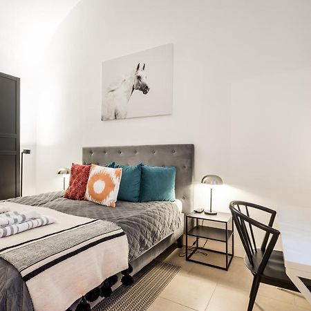 Urban Stable Luxury Apartments Budapeste Exterior foto