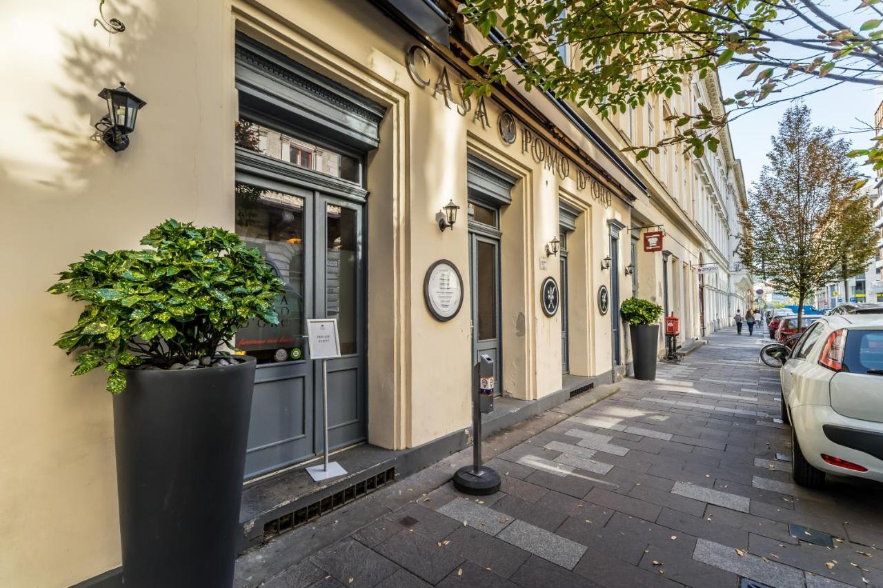 Urban Stable Luxury Apartments Budapeste Exterior foto